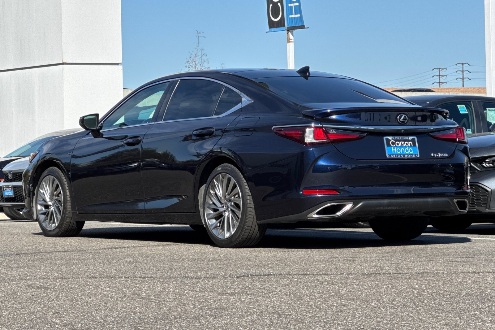 Used 2022 Lexus ES 350 w/ Accessory Package FWD image 3