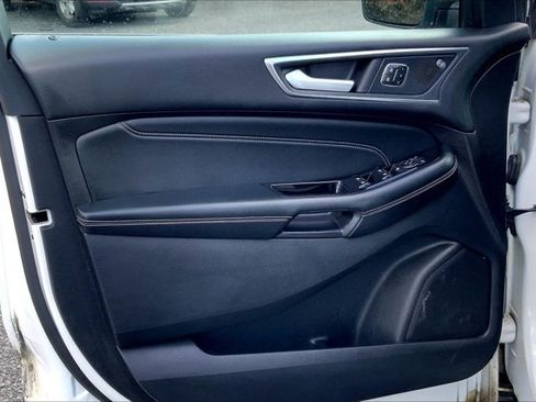 Used 2020 Ford Edge Titanium AWD/4WD image 21