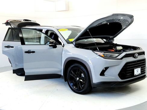 Certified 2026 Toyota Grand Highlander AWD Hybrid image 12