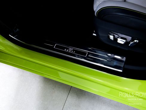 Certified 2025 Rolls-Royce Ghost Black Badge image 17