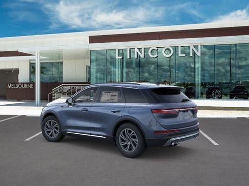 New 2026 Lincoln Corsair Premiere image 4
