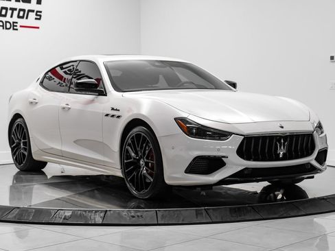 Used 2023 Maserati Ghibli Modena RWD image 5