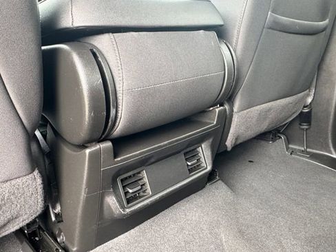 Used 2024 Chevrolet Silverado 2500 LT image 30