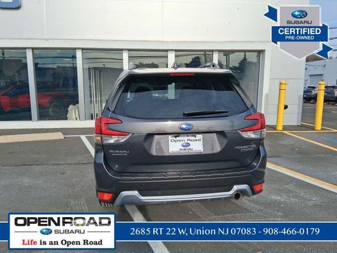 Used 2023 Subaru Forester Touring image 7