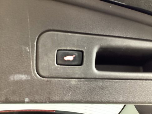 Used 2017 Acura MDX SH-AWD w/ Advance Package image 35