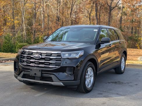 New 2026 Ford Explorer Active image 6