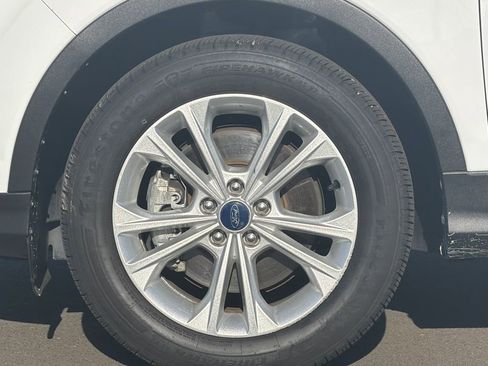 Used 2019 Ford Escape SE image 24