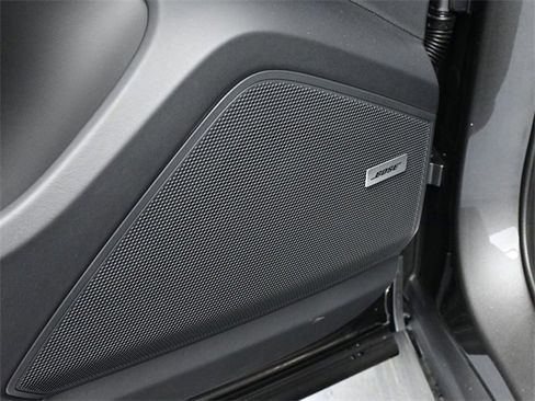 New 2026 Porsche Cayenne S image 10