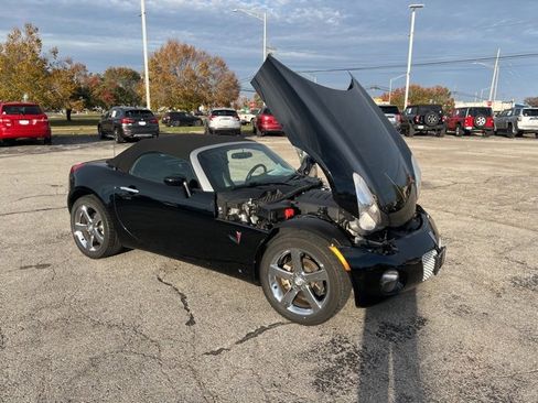 Used 2007 Pontiac Solstice Convertible w/ Premium Package image 14