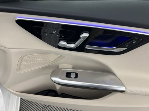 New 2025 Mercedes-Benz C 300 4MATIC Sedan image 25