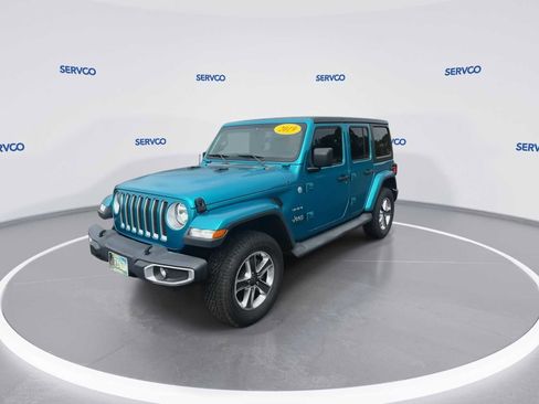 Used 2019 Jeep Wrangler Unlimited Sahara AWD/4WD image 4