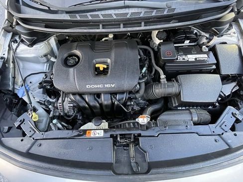 Used 2017 Kia Forte LX image 14