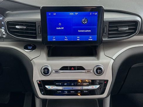 Used 2024 Ford Explorer XLT w/ Equipment Group 202A image 16