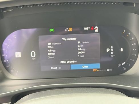 Used 2023 Volvo XC40 B5 Ultimate AWD/4WD image 25