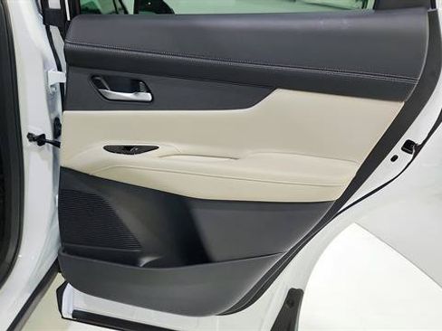Certified 2025 Nissan Murano SL AWD/4WD image 33