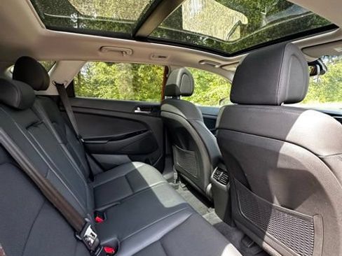 Used 2016 Hyundai Tucson Limited w/ Option Group 03 AWD/4WD image 18