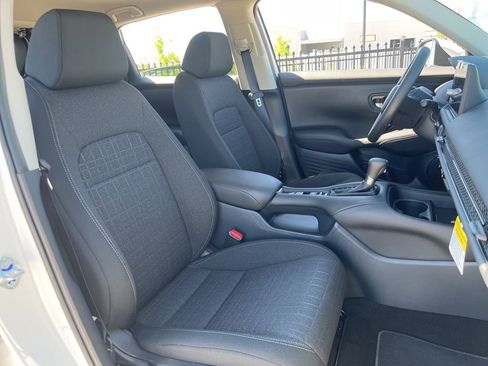 Certified 2026 Honda HR-V LX image 27