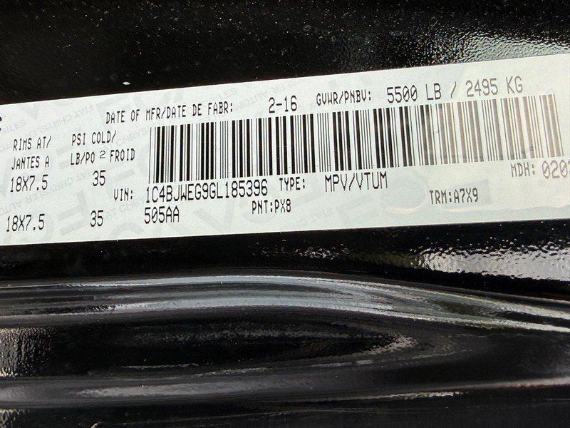 Used 2016 Jeep Wrangler Unlimited Sahara w/ Dual Top Group AWD/4WD image 23