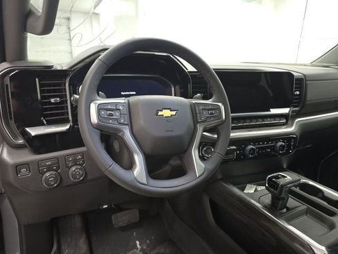 New 2026 Chevrolet Silverado 1500 LTZ w/ LTZ Convenience Package II image 11