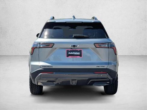 New 2026 Chevrolet Equinox ACTIV FWD image 8