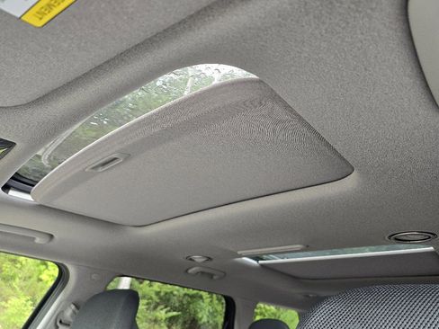 New 2026 Kia EV9 Wind image 12