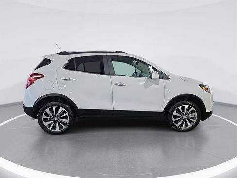 Used 2022 Buick Encore Preferred w/ Safety Package image 2