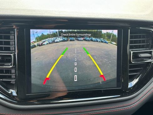 Used 2025 Dodge Durango GT AWD/4WD image 13