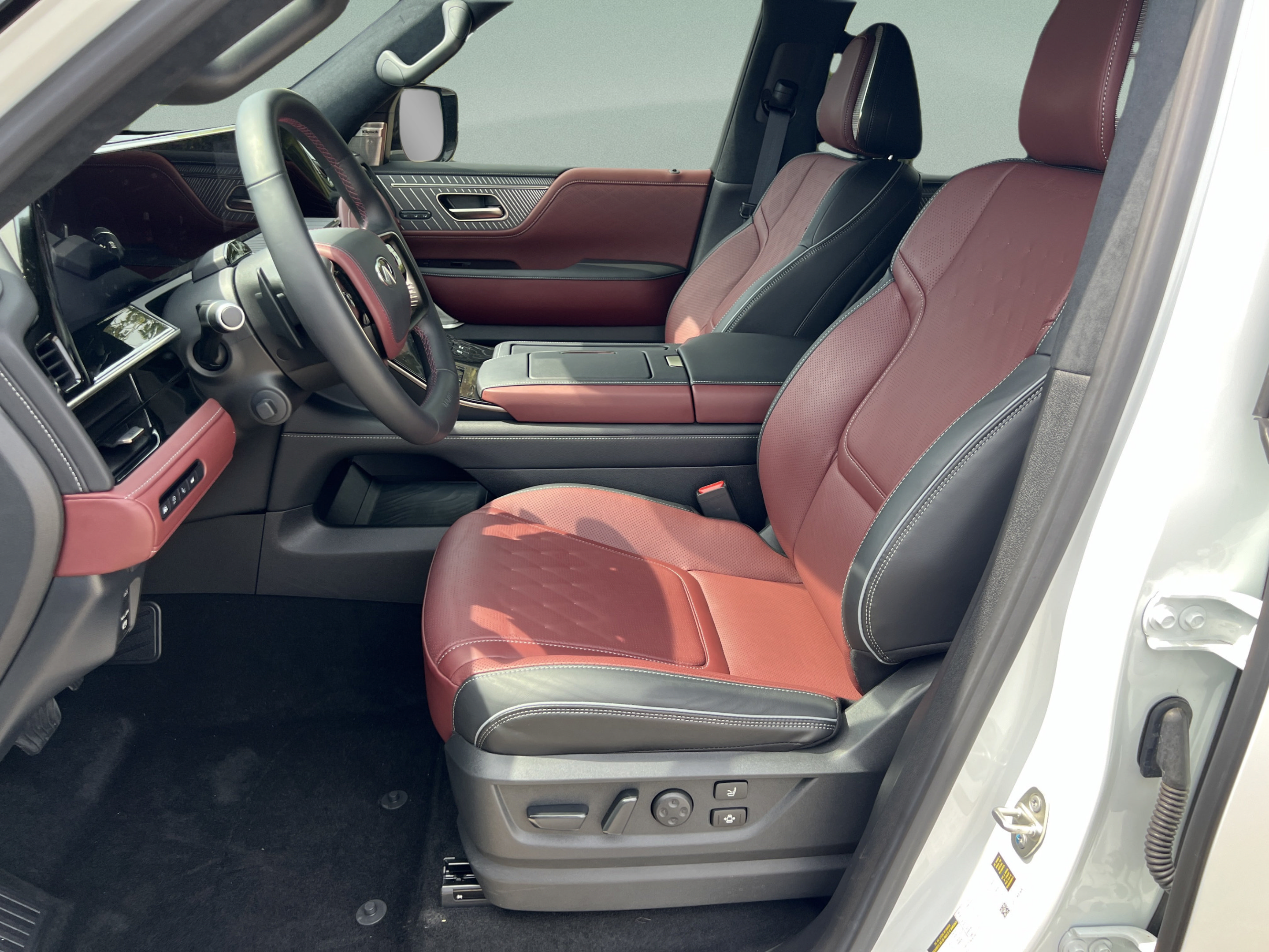 Used 2026 INFINITI QX80 Autograph AWD/4WD image 9