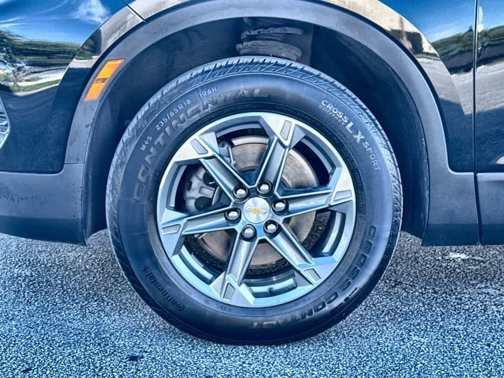 Used 2024 Chevrolet Blazer LT FWD image 11