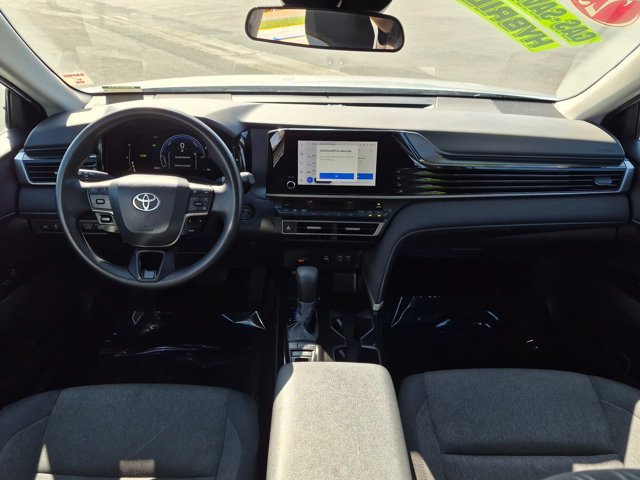 Used 2025 Toyota Camry LE FWD image 15