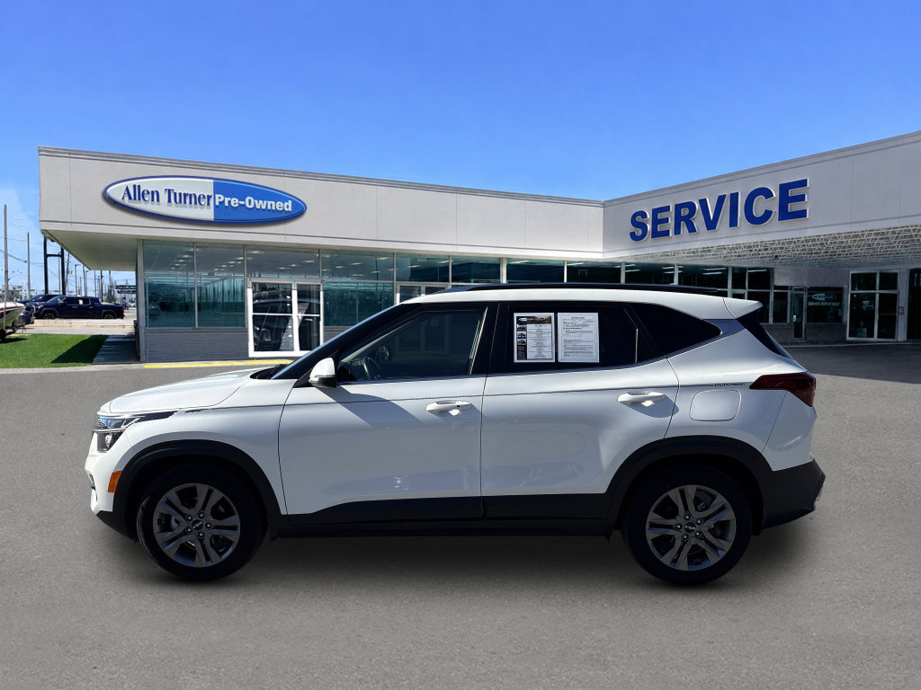 Used 2023 Kia Seltos S w/ Navigation Package FWD image 5