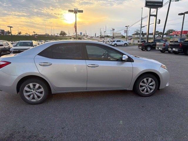 Used 2014 Toyota Corolla LE FWD image 13