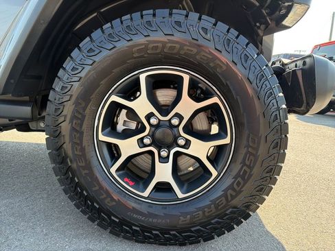 Used 2021 Jeep Wrangler Unlimited Rubicon AWD/4WD image 12