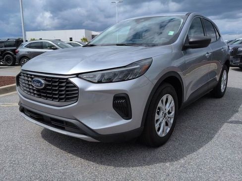 Used 2024 Ford Escape Active FWD image 8
