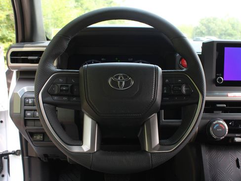 New 2026 Toyota Tacoma TRD Off-Road AWD/4WD image 10
