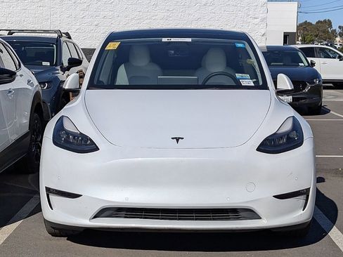 Used 2022 Tesla Model Y Performance image 13