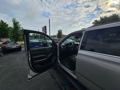 Used 2017 Chevrolet Tahoe LT AWD/4WD image 18