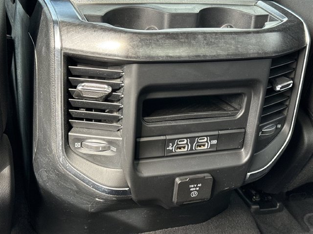 Used 2019 RAM 1500 Big Horn AWD/4WD image 24