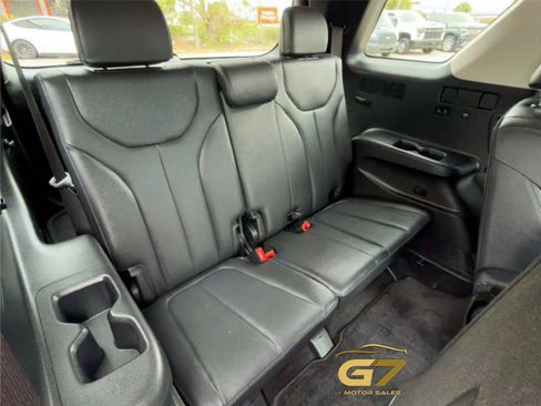 Used 2021 Hyundai Palisade SEL w/ Premium Package FWD image 14