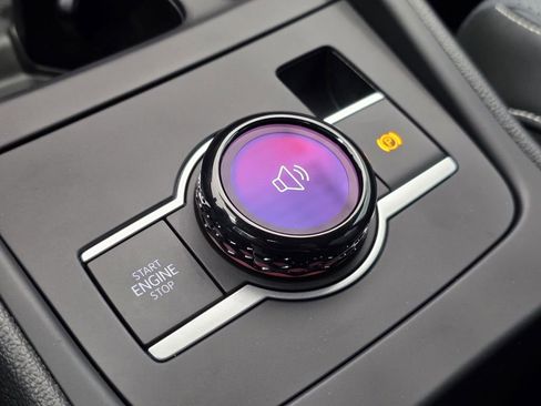 New 2026 Volkswagen Tiguan SE R-Line image 15