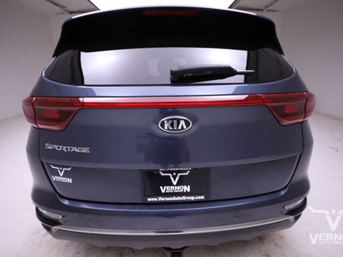 Used 2020 Kia Sportage LX image 4