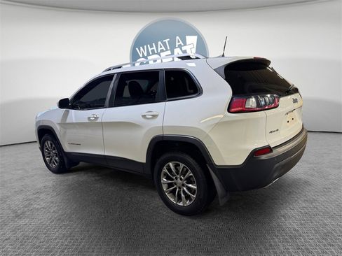 Used 2019 Jeep Cherokee Latitude Plus w/ Cold Weather Group image 6