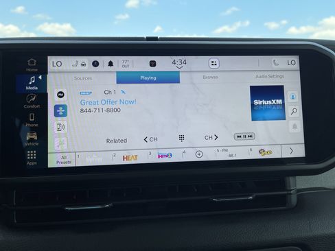 Used 2024 Jeep Wrangler Willys image 25