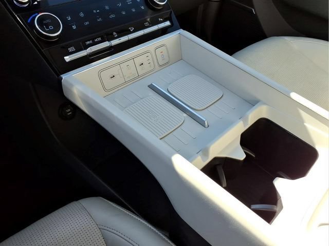 Used 2024 Hyundai Santa Fe Limited FWD image 34