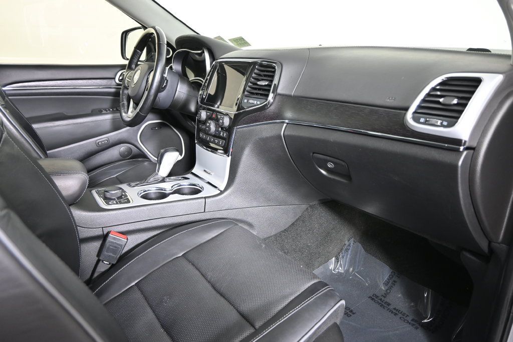 Used 2021 Jeep Grand Cherokee Summit AWD/4WD image 15
