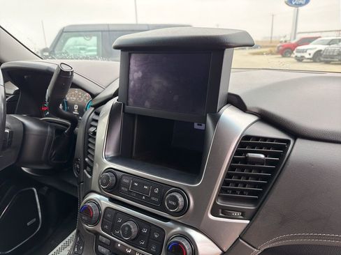 Used 2019 Chevrolet Tahoe Premier w/ Premier Plus Edition AWD/4WD image 33