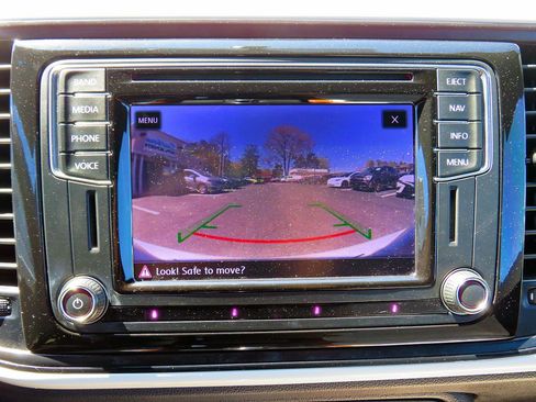 Used 2017 Volkswagen Beetle 1.8T Classic image 26