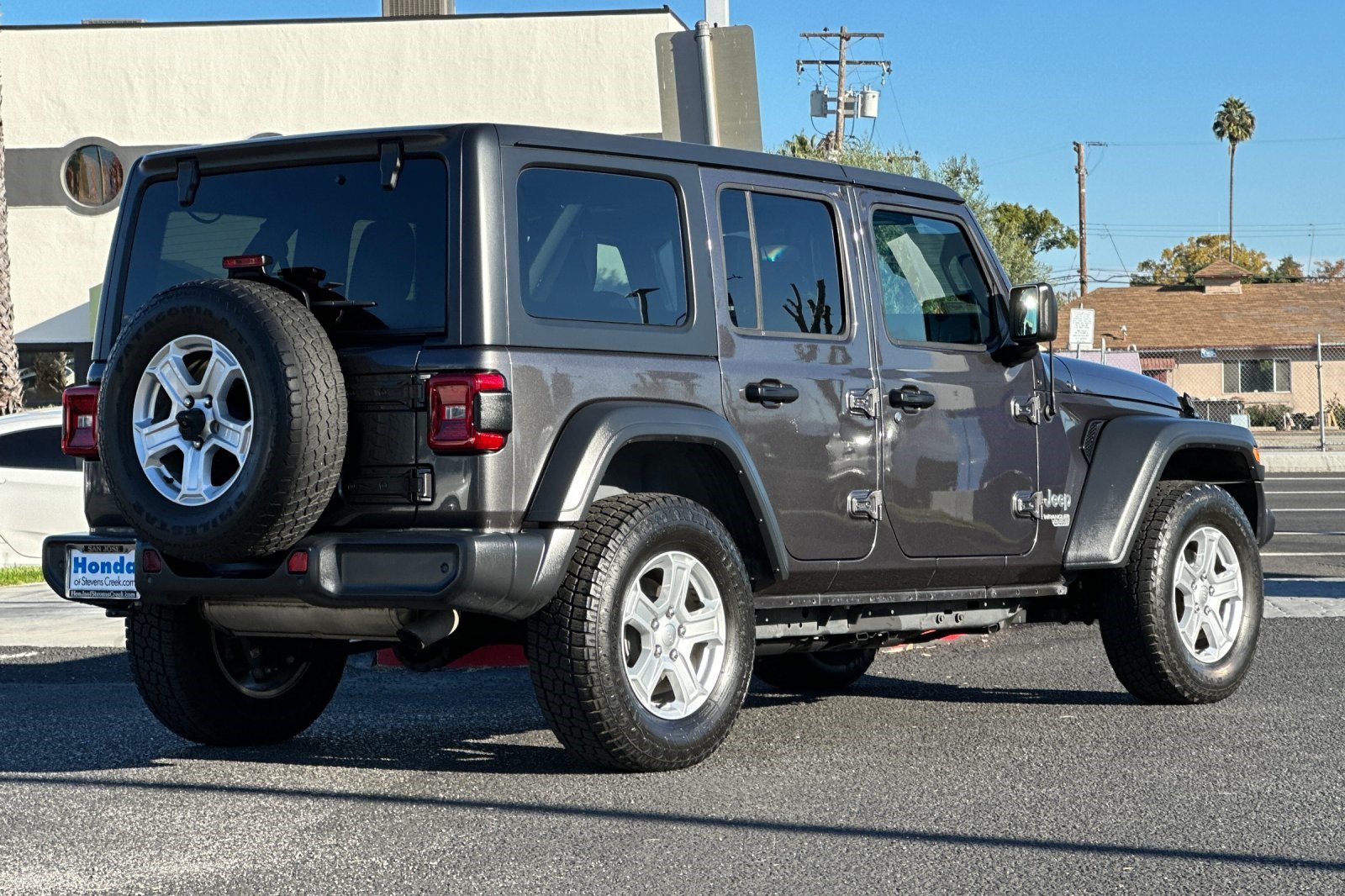 Used 2018 Jeep Wrangler Unlimited Sport S AWD/4WD image 9