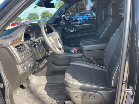 Used 2024 Chevrolet Suburban Premier w/ Max Trailering Package image 18