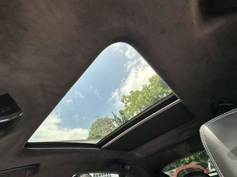 Used 2022 Maserati Levante Modena AWD/4WD image 31